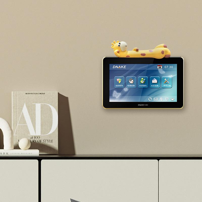 Cute Giraffe Mini Figurine, Display Decor, Car Interior Decorative & Girl Car Interior Accessories, Resin Animal Desktop Decoration for Screen and Desk, Car Accessory