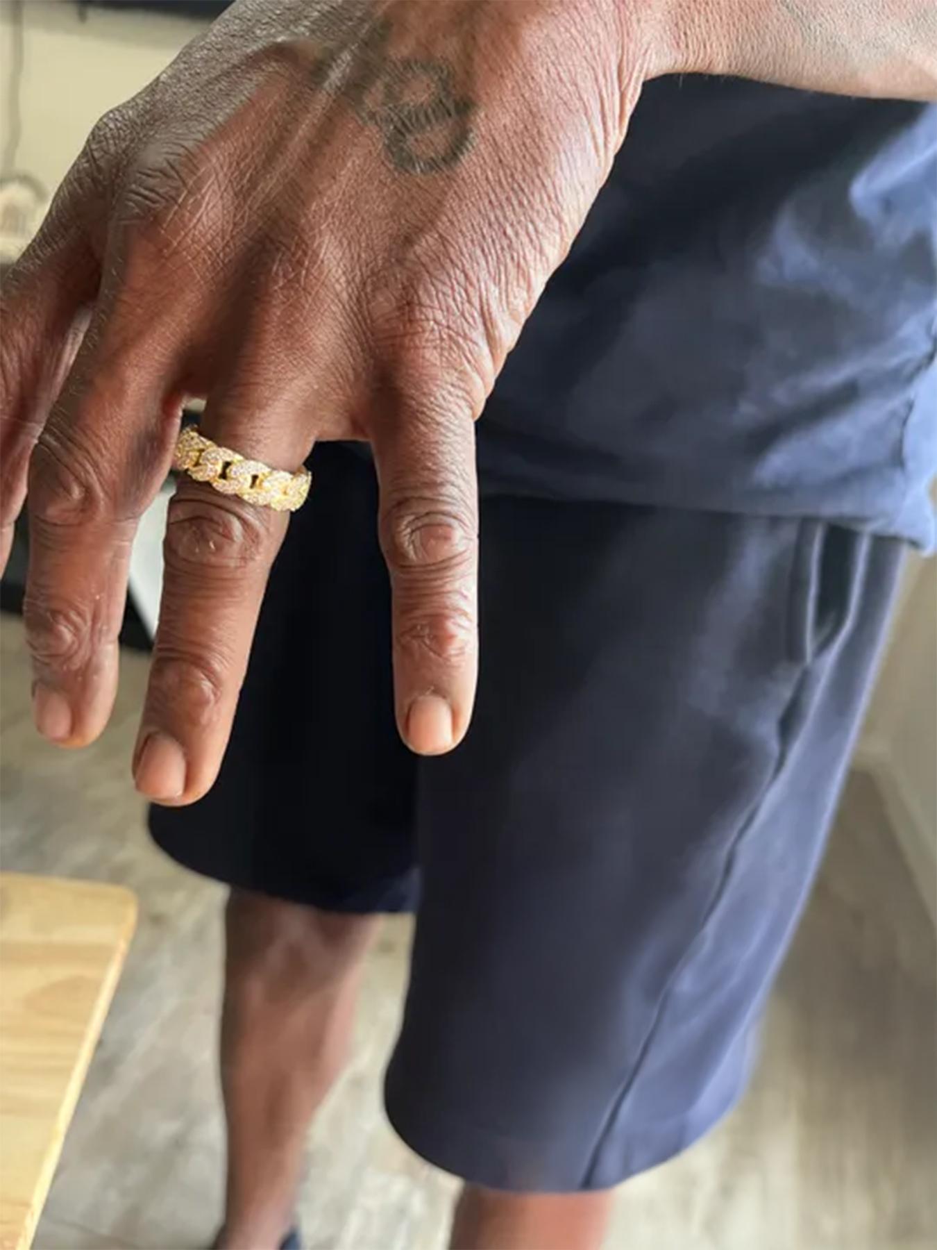 1PC ICED CHICS Double-row Zircon hip-hop ring, Cubic Zirconia Rings, full of zircon to enhance your temperament, street casual style, fashionable and versatile, birthday gift, perfect for gifting.