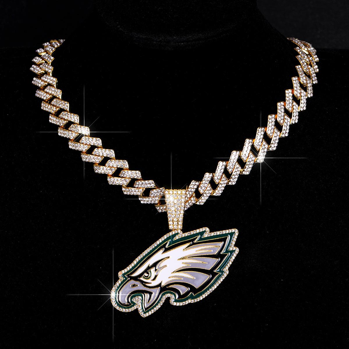 Alloy pendant, fashionable and unique Philadelphia Eagles football team necklace, unisex street hip-hop style