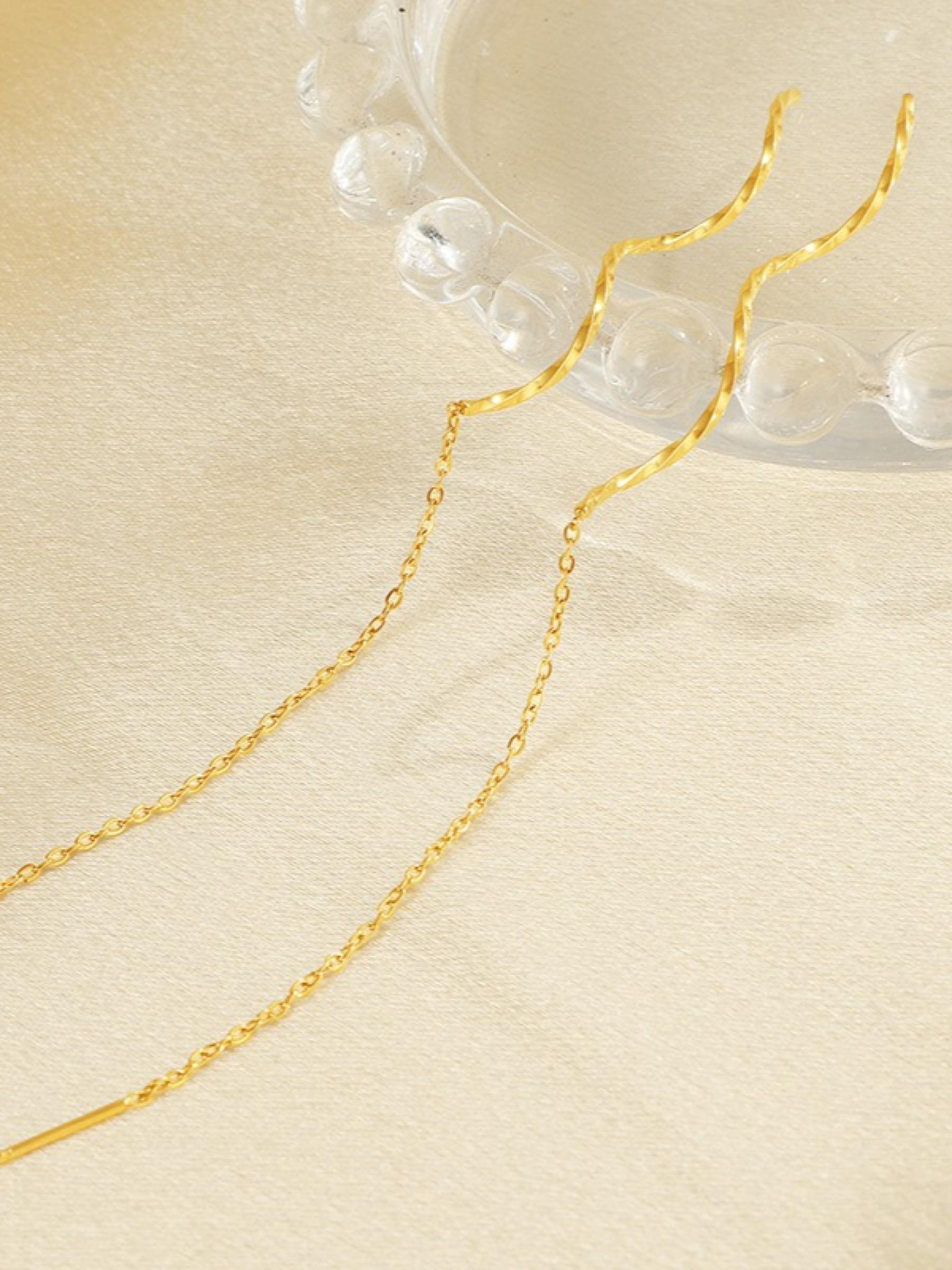 K-style Wavy Ear Line for Women, Elegant Long Earrings, New Trend 2026, Fashionable 18K Gold, Face-Slimming, Luxurious, Perfect for Dates