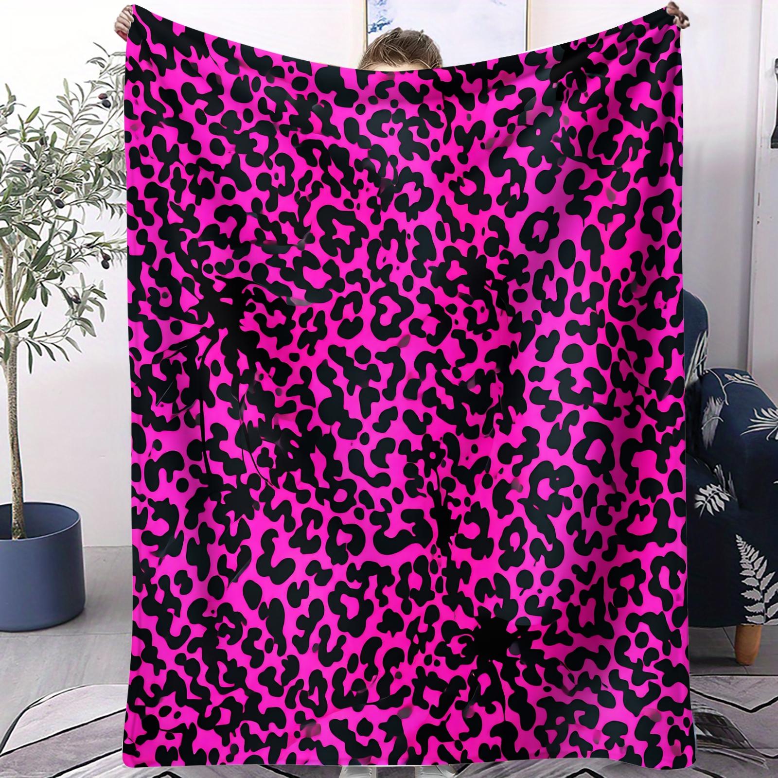 Retro Light Luxury Leopard Print Flannel Blanket, Soft and Fluffy, Warm and Breathable, Suitable for Fashionable Young Women for Home, Office and Travel Use, An Ideal Gift for Relatives and Friends