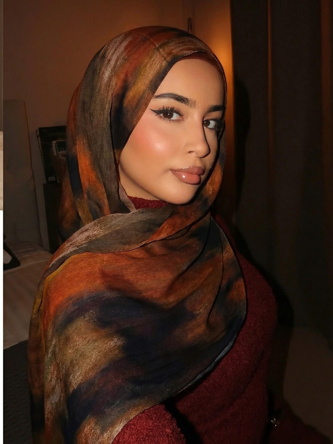 Boho Style Printed Watercolor Hijab Scarf, Elegant Summer Wrap for Women, Versatile Fashion Accessory for All Seasons