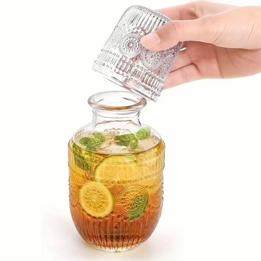 Premium Vintage Embossed Glass Bedside Carafe & Tumbler, Large Capacity Ins Style Thickened Explosion-Proof Pitcher with Dustproof Inverted Cup, Reusable Heat Resistant Stylish Drinkware Beverage Glassware for Home Living Room Hosting Office
