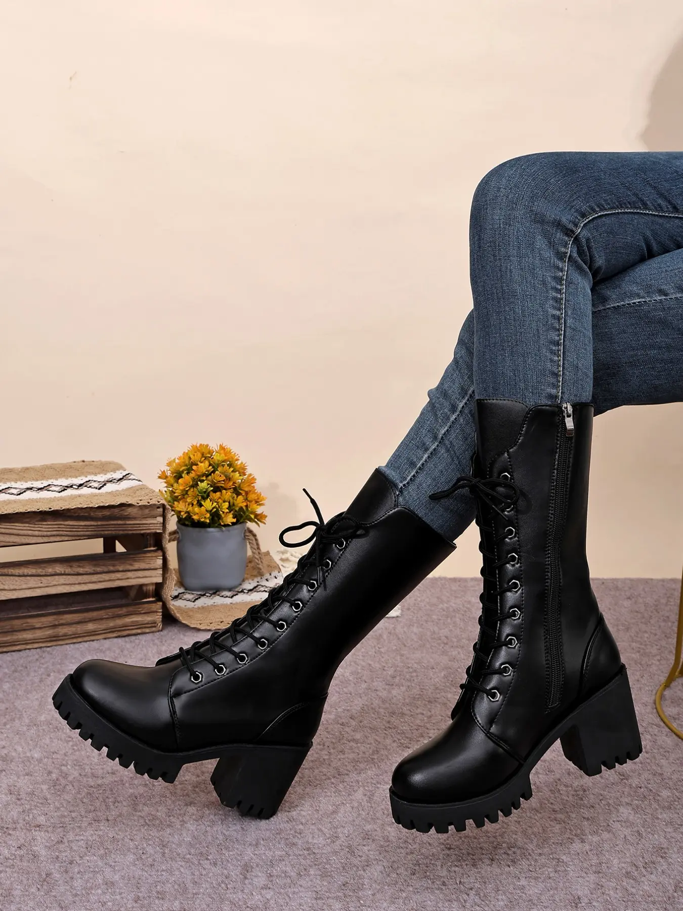 Women's Knee High Combat Boots, Lace Up Side Zipper Buckle Strap, Lug Sole Low Block Heel, Tall Military Boots for Fall Winter