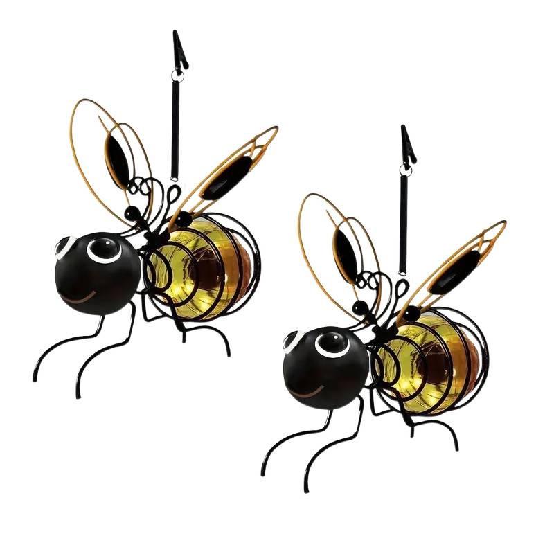 2-Pack Bee Door Hanger Decor, Outdoor Waterproof Metal LED Garden Light, Solar Powered, Spring Decoration, Porch, Yard, Gift