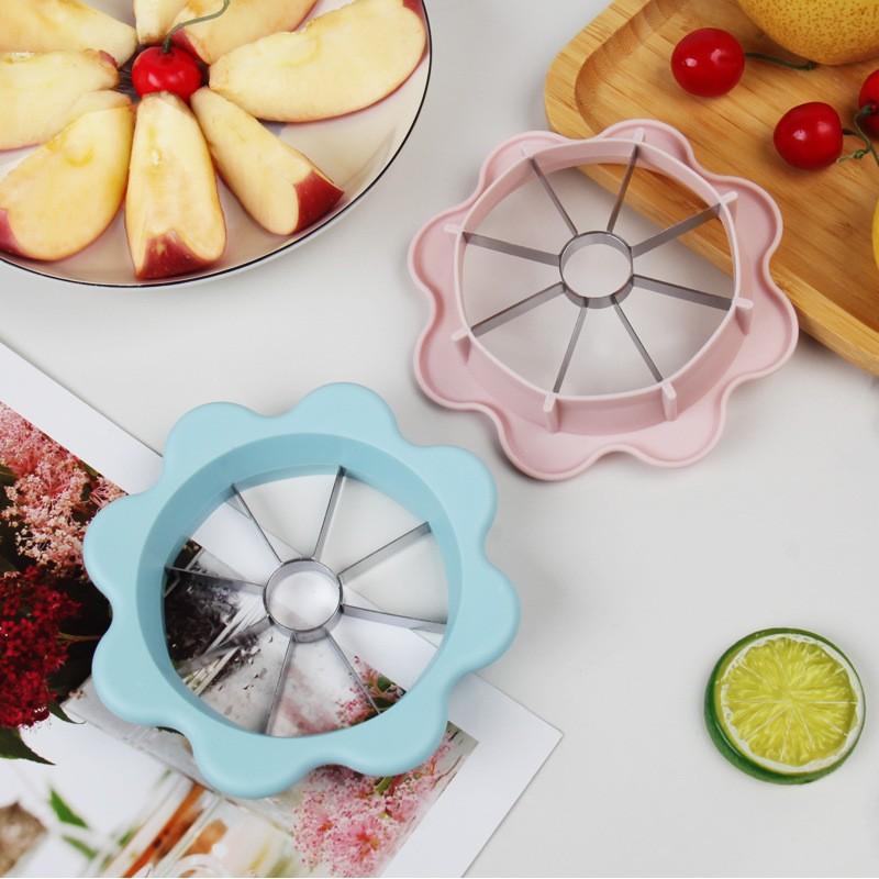 Apple Slicer Cutter, Kitchen Tool for Fruit Cutting, Easy-To-Use Apple Divider, Perfect for Home Cooking, Durable and Efficient Design