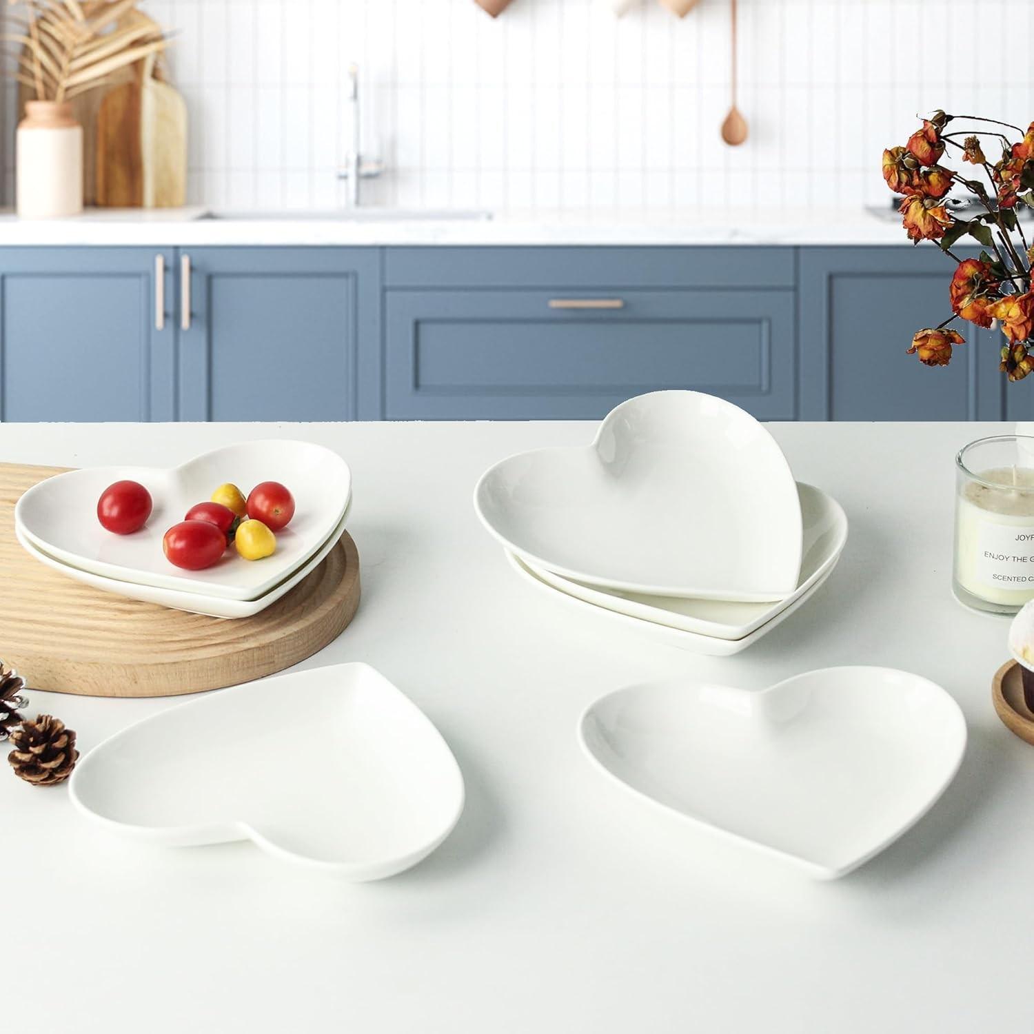 4-Piece Heart-Shaped Ceramic Plates Set, Stackable Dessert Salad Fruit Snack Chips Sandwich Cheese Biscuit Serving Dishes, Oven Microwave Dishwasher Safe, Modern Ceramic Dinnerware