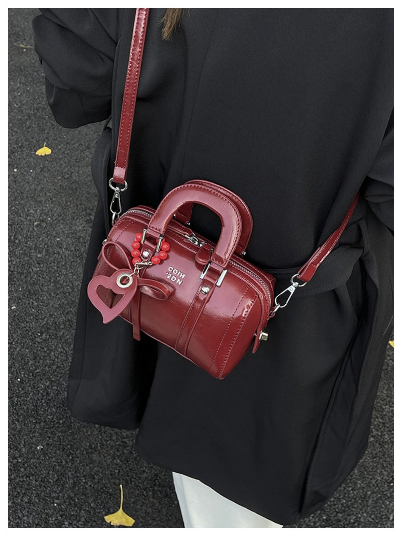 2026 New Vintage Soft Leather Pillow Bag for Women, Versatile Round Tube Bag, Trendy Fashion Handbag, Crossbody Shoulder Bag