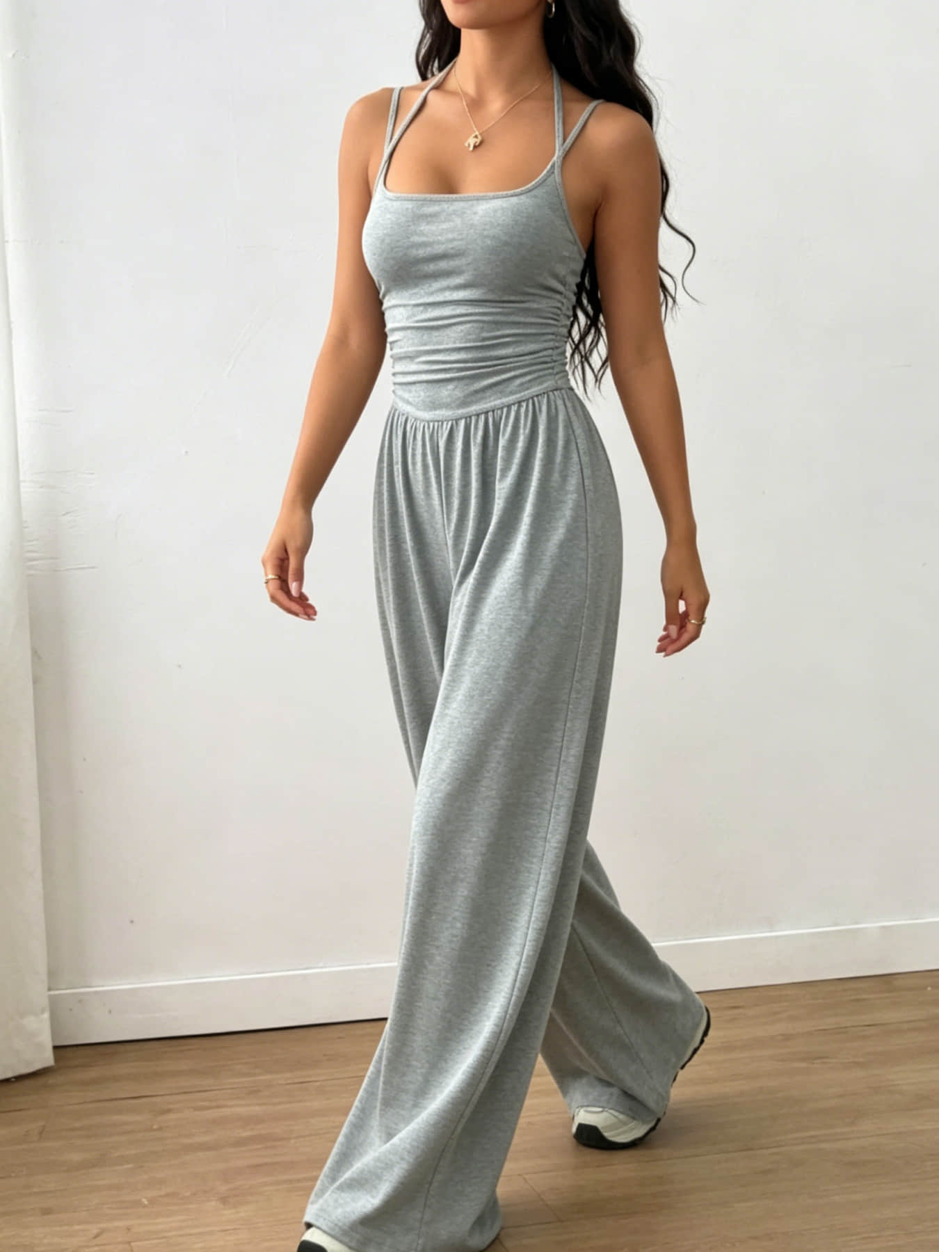 Summer New Fashion Women's Wear Design Double Fine Shoulder Strap One-Piece Wide Leg, Pleated Waist Design, Suitable for Commuting, Daily Wear, Vacation, Home, and Outdoor Adventures