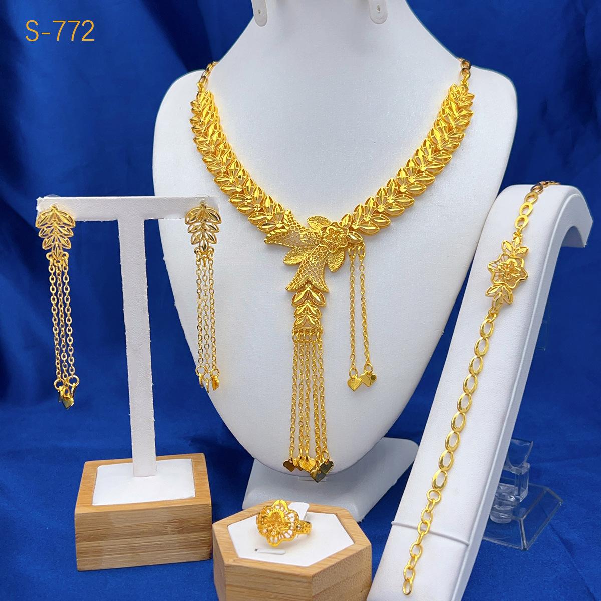 Bride's Gold Plated Jewelry Set Necklace Bracelet Earrings Ring Chic and Unique Stylish Ladies Elegant Gifts for Your Mom