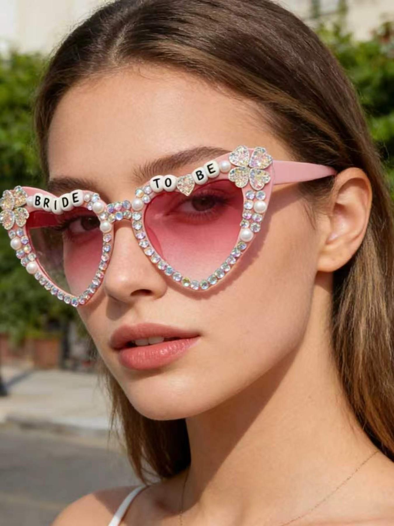 Bride-To-Be Full-Diamond Heart Sunglasses, Pearl Clover Decoration, Pre-Wedding Singles Party Photo Sun Glasses, Elegant Bridal Accessory