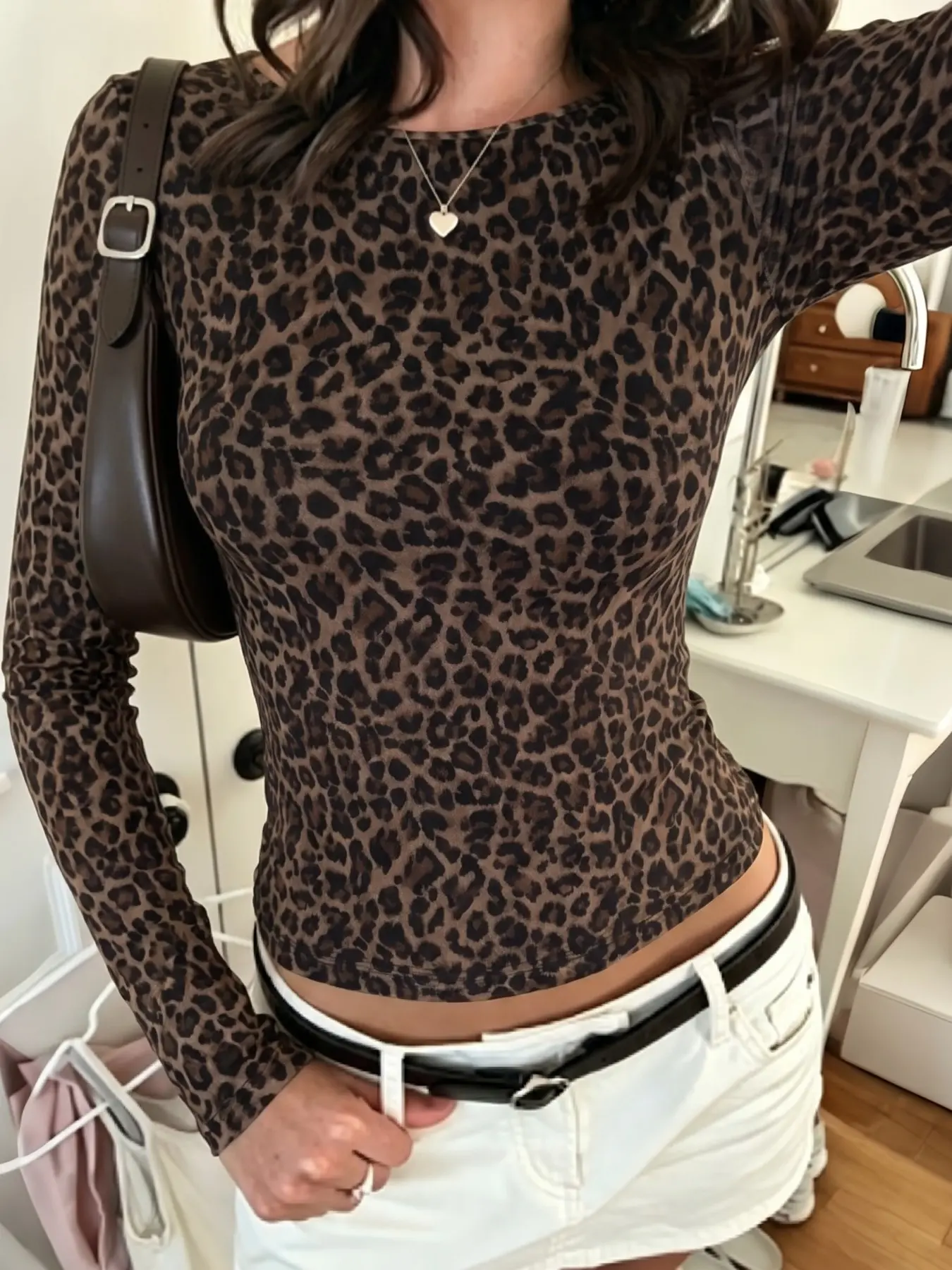 Women Brown Leopard Print Long Sleeve Boat Neck Top, Animal Tee, Slim Fit Crop T-Shirt, Casual Y2K Street Tee for Daily Outfit