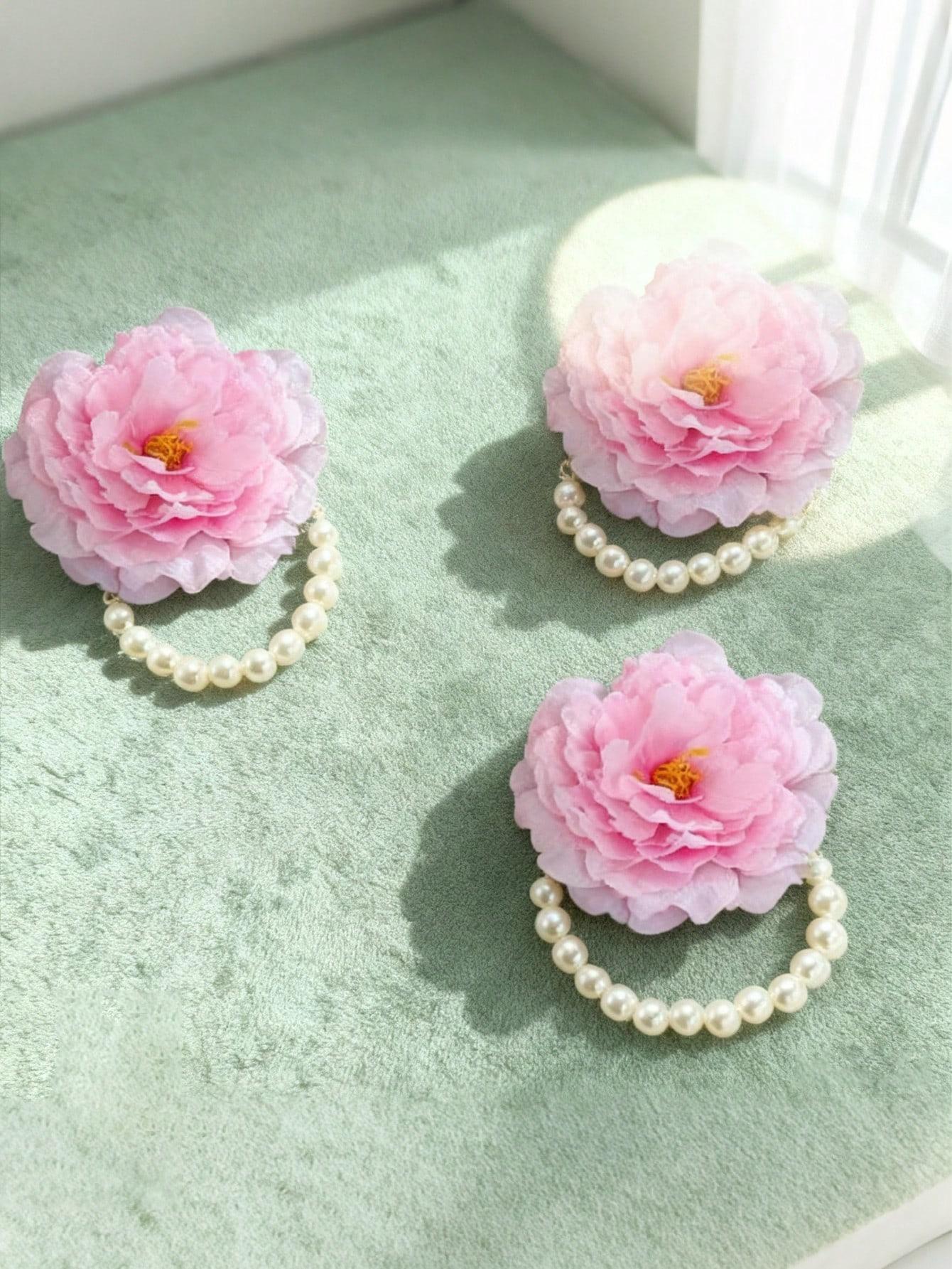 Elegant Blue Garden Rose Wrist Corsage - Bridal Headpiece, Bridesmaid Wrist Corsage, Party Bracelet, with Artificial Pearl Chain and Green Leaves, Durable, Soft and Comfortable, for Bride, Bridesmaid, Groom/Bride