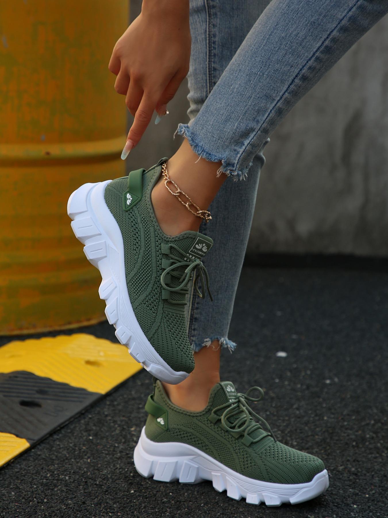 Women's Fashionable Lace Up Front Platform Sneakers, Casual Comfortable Breathable Sports Shoes, Female All-match Round Toe Chunky Sneakers for Daily Life, Thick Soled Sneakers