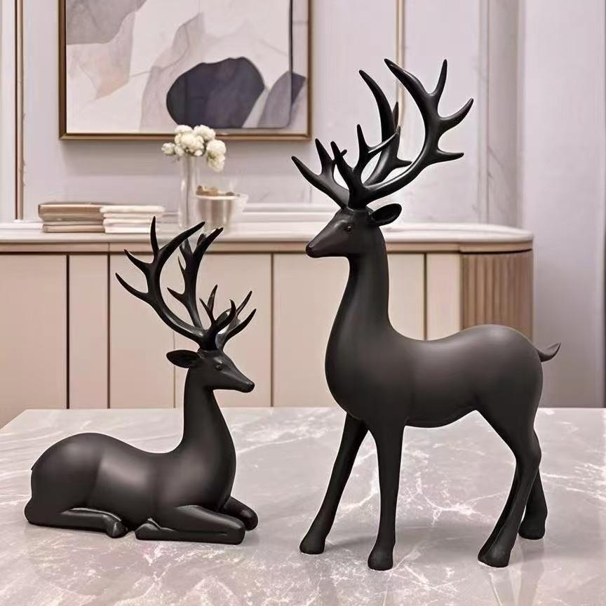 2 Piece Nordic Home Deer Figurines, Collectible Room Decor, Christmas Resin Craftsmanship, Suitable for Entryway, Wine Cabinet, TV Stand, Bedroom, Dining Table Gift