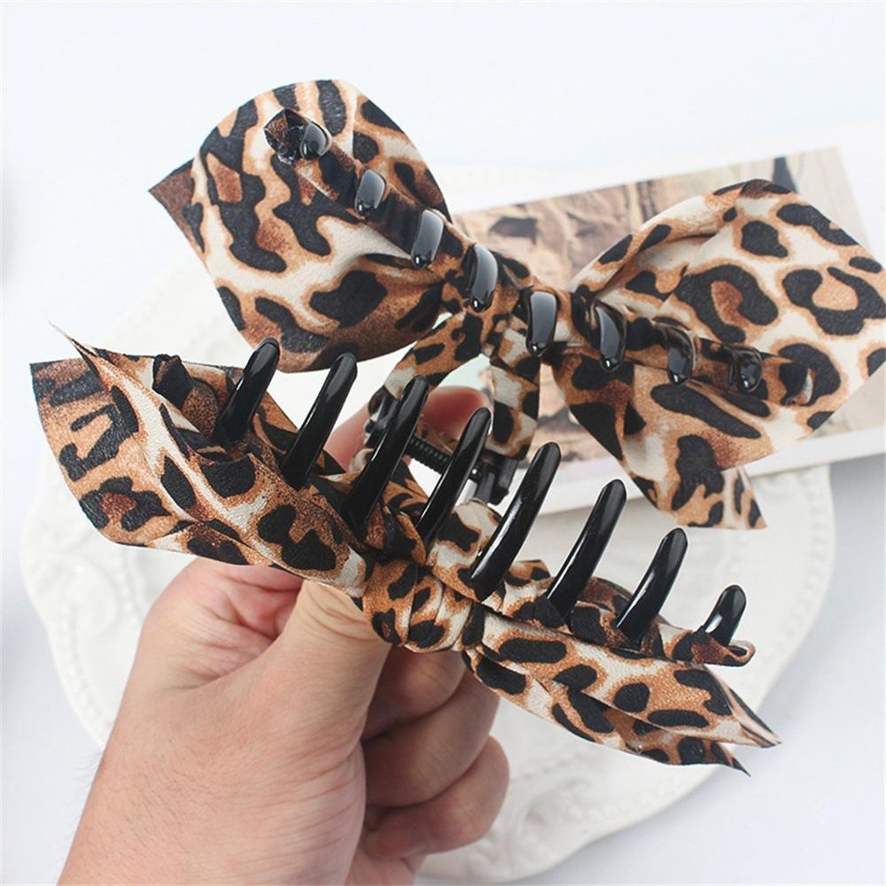 Women's Oversized Bow Hair Claw Clip For Women, Paisley And Leopard Printed Fabric Bow, Strong‑Grip Non‑Slip Hair Accessory For Thick Hair, Lightweight Durable Design For Half‑Up Styles, Daily Office Party And Travel Occasions