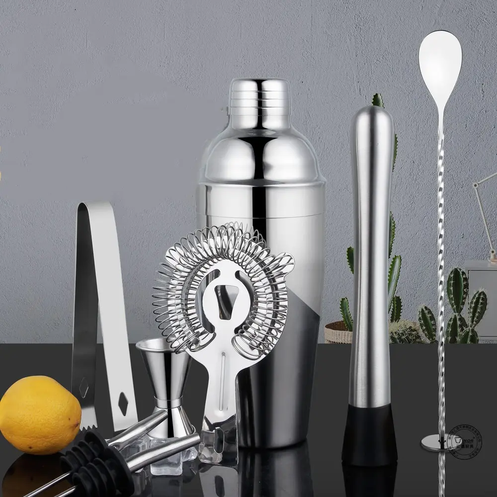 Stainless Steel 8-Piece Boston Cocktail Shaker Set - Durable, Rust-Resistant Weighted Bar Tools with Strainer, Mixer Utensils, Round Shaker, Dishwasher Safe for Home, Party Use, Ideal Gift