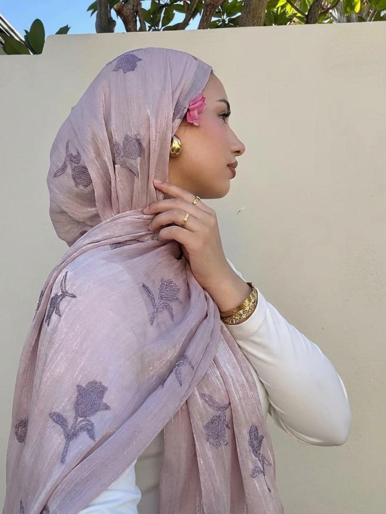 Women's Rose Floral Print Headscarf, Boho Style Beach Sunshade Wrap, Shimmer Satin Silk, Elegant Hijab for Daily Wear, Outdoor Leisure