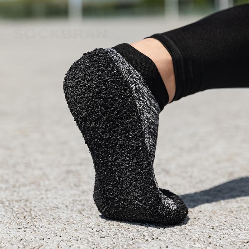 Multifunctional Barefoot Sock Shoes! Classic Women's and Couple's Sock Shoes In Plus Sizes, Lightweight, Foldable, Portable Slip-on Style, Breathable, Non-slip, Quick-drying, Perfect for Beach, Diving, Canyoning, Swimming, Yoga, Fitness, and Jogging.