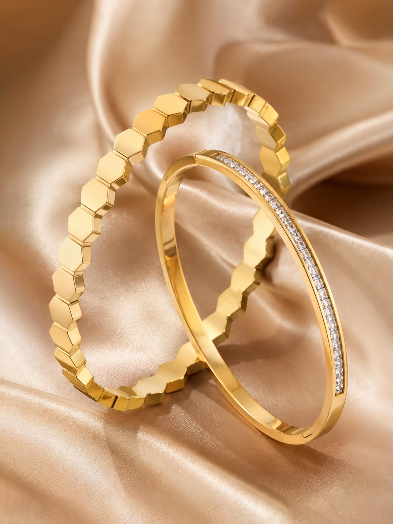 Versatile bracelet is lightweight, exquisite, and not picky about style. It has a delicate and polished texture that is high-end and can be paired with any clothing. It is the accessory with the highest frequency of daily wear