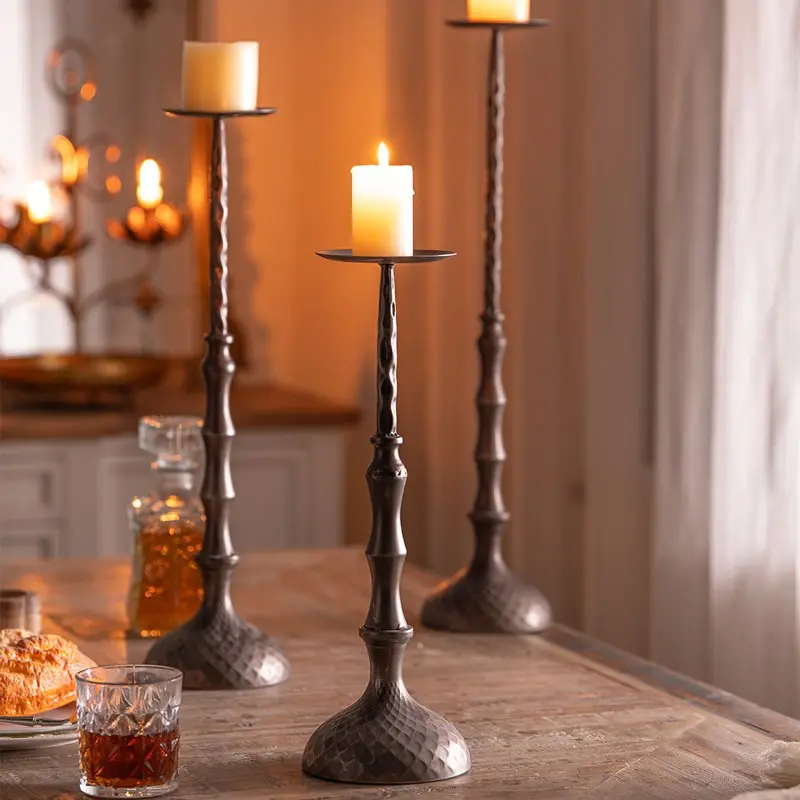 Vintage European Iron Candle Holder, Elegant Home Decor, Suitable for Living Room and Dining Table, Retro Pillar Candle Stand
