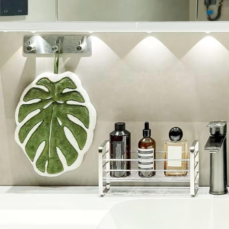 2-Piece Creative Coral Fleece Leaf Hand Towels with Hanging Design, Highly Absorbent and Versatile Towel, Super Absorbent Towel for Bathroom Kitchen and Dining Use