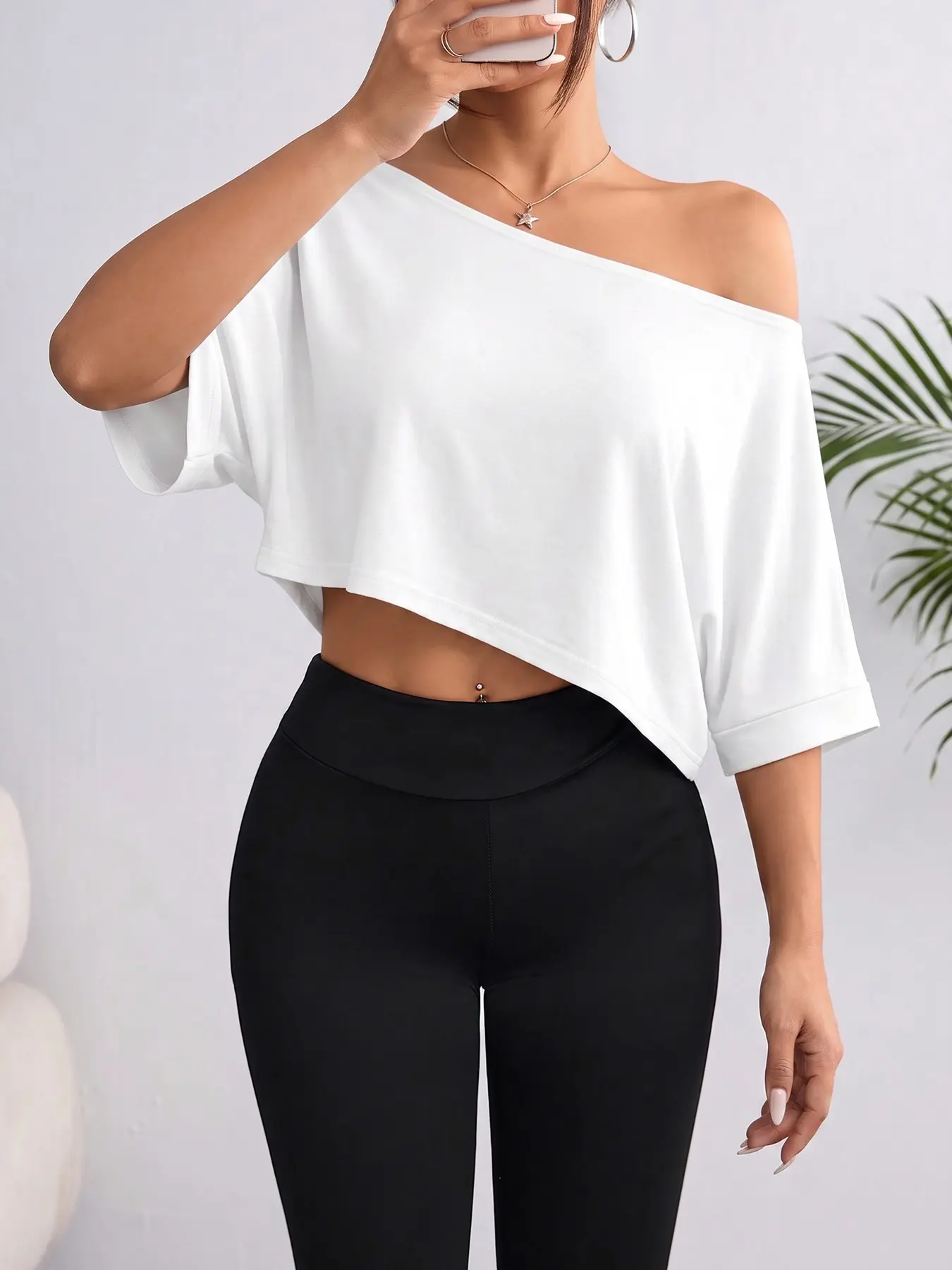Women Off Shoulder Crop Top Batwing 3/4 Sleeve Loose Slouchy Cropped Blouse Y2K Solid Color Casual Going Out Short Tops for Party Daily Wear