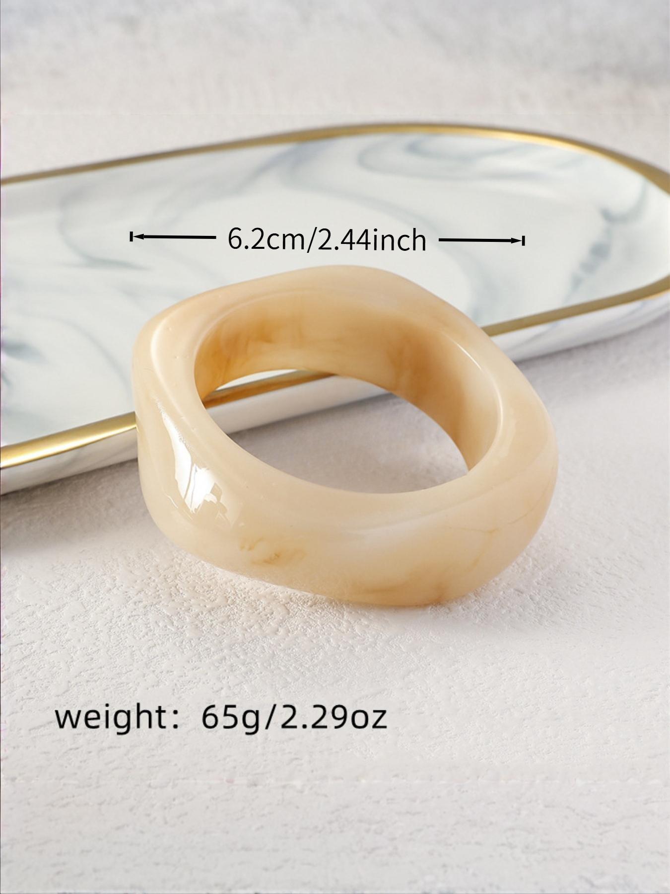 Vintage Acrylic Resin Bracelet for Women, High-End Elegant Band, Unique Style, Small Crowd Exclusive Jewelry Accessory