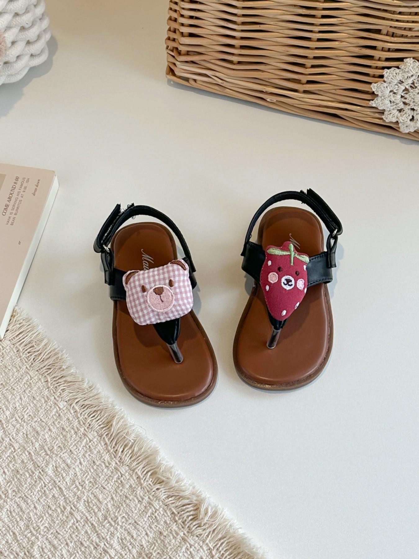 Girls' Elegant PU Leather Sandals, Soft Sole Princess Shoes, Summer Slip-Ons for Kids, Cute Baby Girl Footwear, Plain Pattern