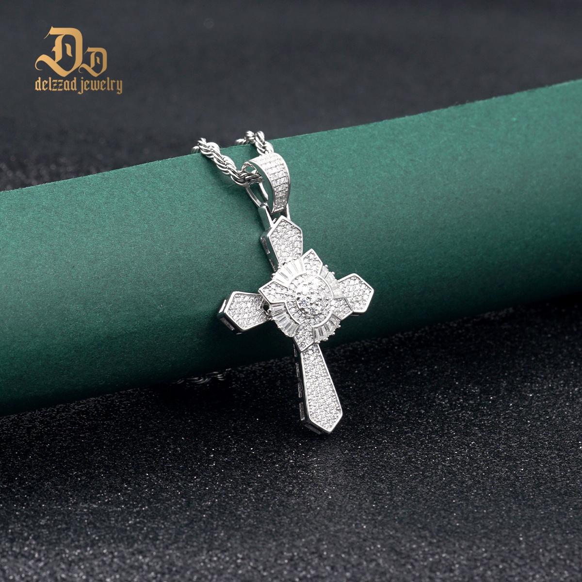 Delzzad Brillant Iced Out Rotatable Cross Pendant Necklace Synthetic Moissanite Necklace S925 Chain Birthday Anniversary Mother's Day Christmas Gifts for Men Women Jewelry