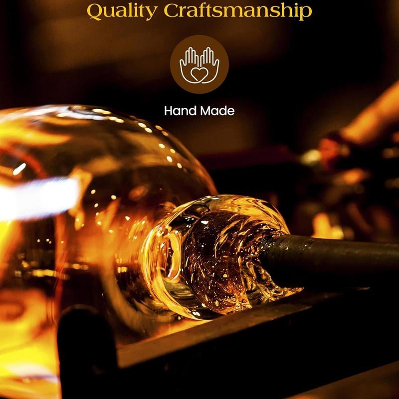 Helmet Whiskey Decanter Set, 34oz Lead-Free Glass Liquor Bottle With 2 Glasses & 4 Whiskey Stones, Unique Bourbon Decanter Gift For Dad, Men, Home Bar, Perfect For Spirits, Birthday Halloween Christmas Gifts