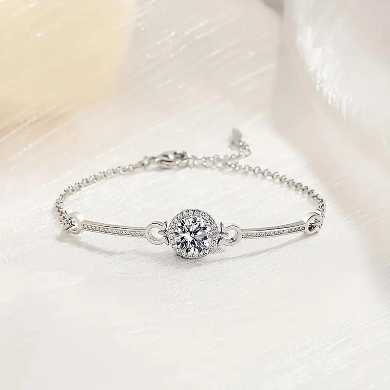 Zircon Bracelet, Moissanite Diamond Mobius Bracelet Accessories for Women's Wedding Engagement 925 Silver Daily Noble Exquisite Accessories Gift