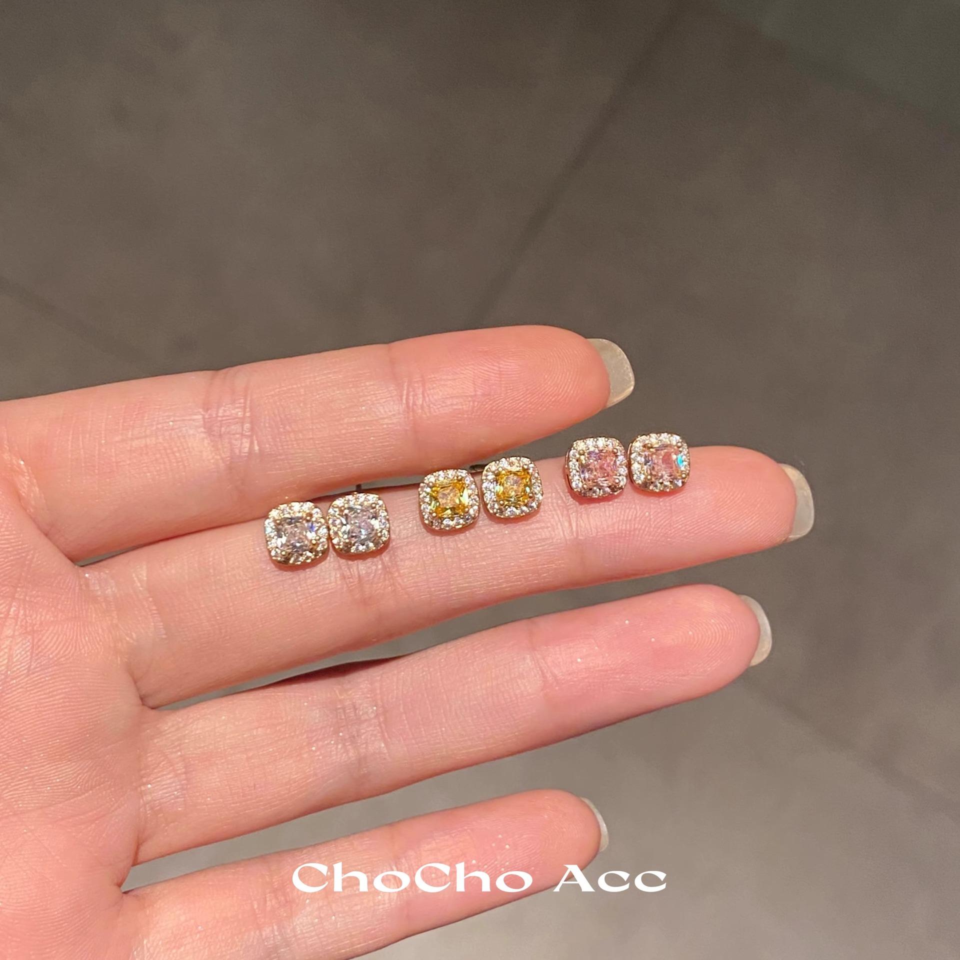 S925 silver needle earrings, no need to remove when sleeping, exquisite and compact sugar cube design, unique and sophisticated, versatile earrings, a gift for women