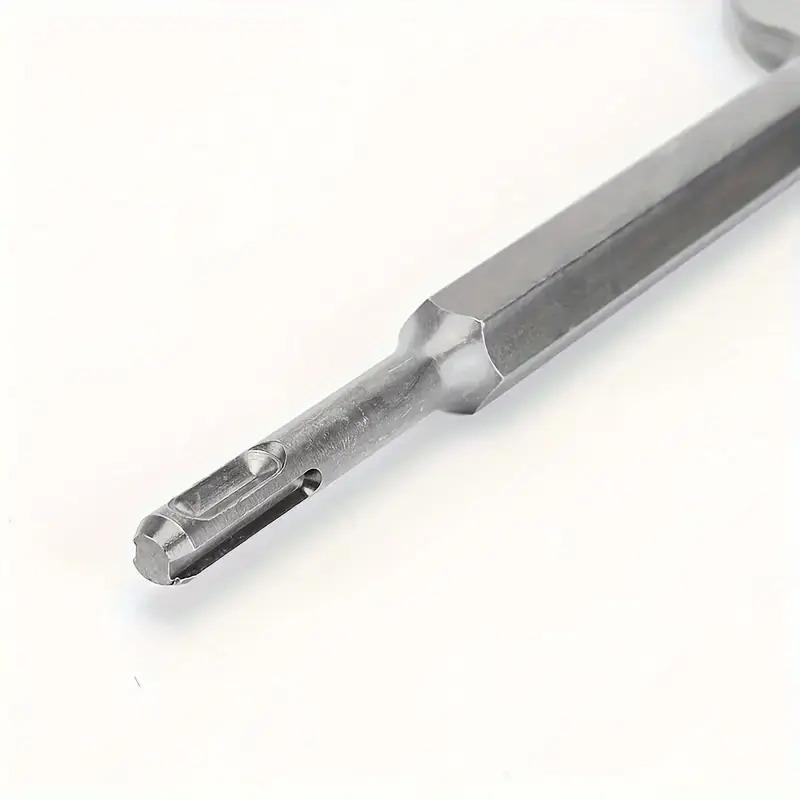 Round-handled heavy chisel with a wide, ultra-thin long flat blade, suitable for cement grooving, tile wall surfaces and plastering work. This metal manual chisel can be operated without electricity.