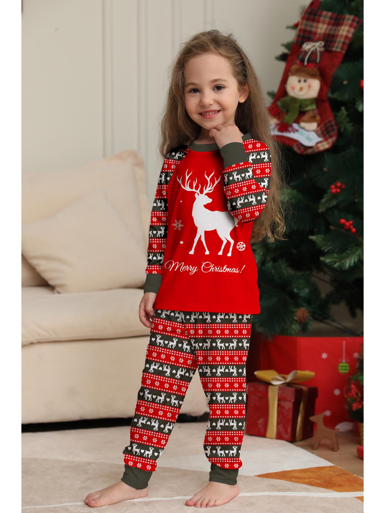 Christmas Elk Family Matching Pajamas Set 4 Pcs, Long Sleeve Red Xmas Printed Soft Warm Loungewear, Holiday Family Sleepwear for Men Women Kids, Christmas Gift Outfit