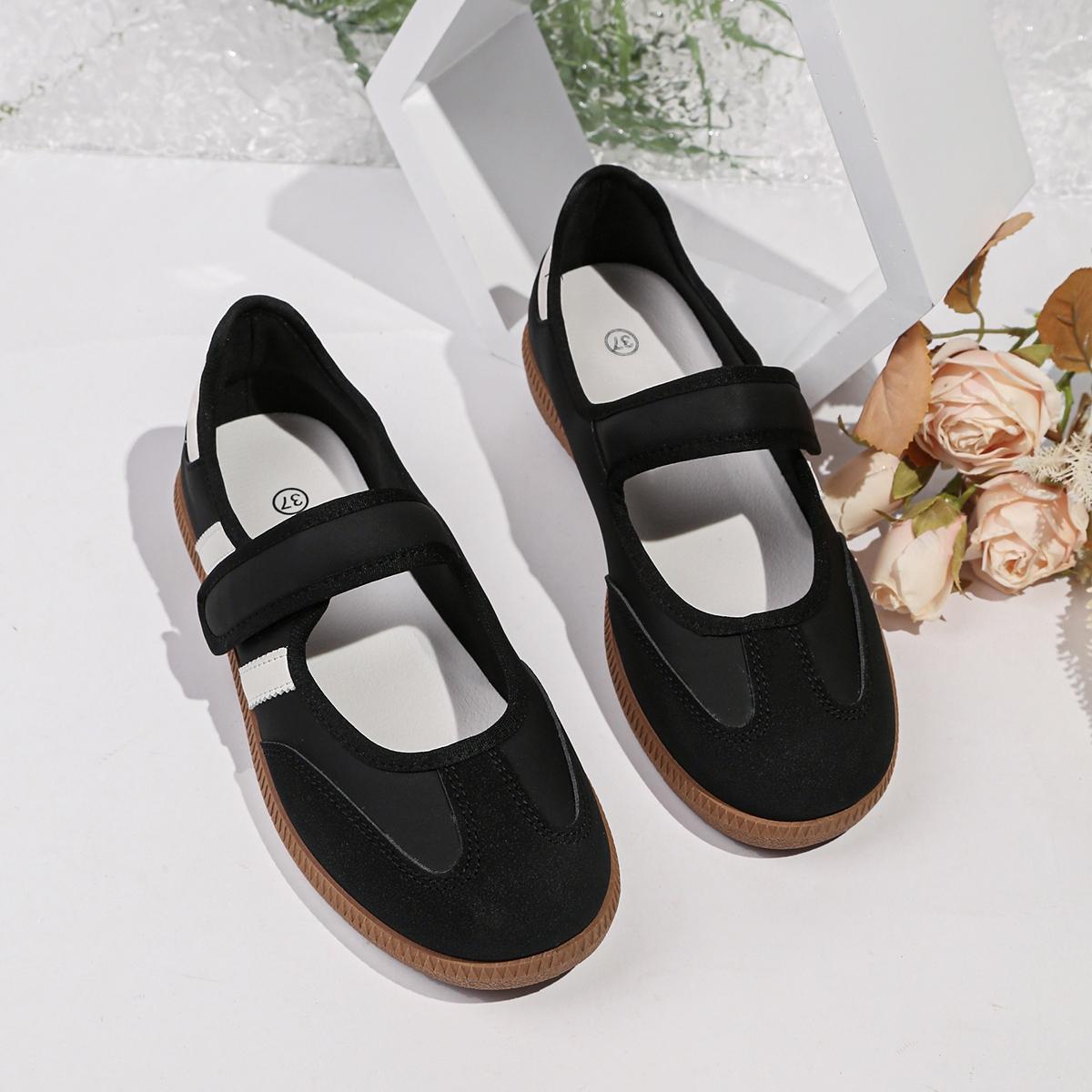 Ladies Dance Sneakers Comfortable Lightweight Non Slip Jazz Shoes for Women Perfect for Ballet Hip Hop and Aerobics