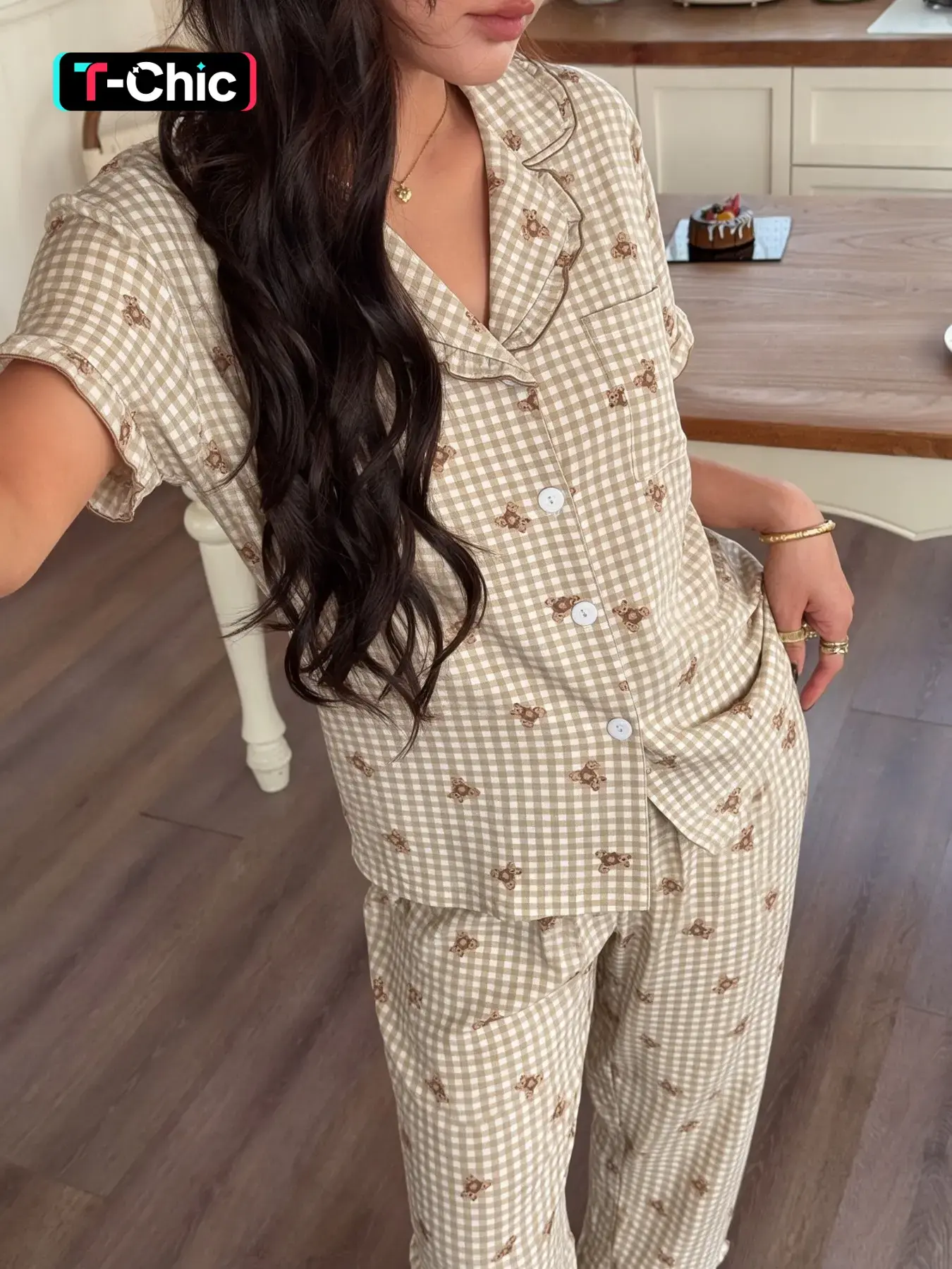 Women's Plaid Pajama Set, 2-Piece Short Sleeve Top and Long Pants, Casual Fitted for All Seasons, Comfortable Nightwear, Matching PJ Set