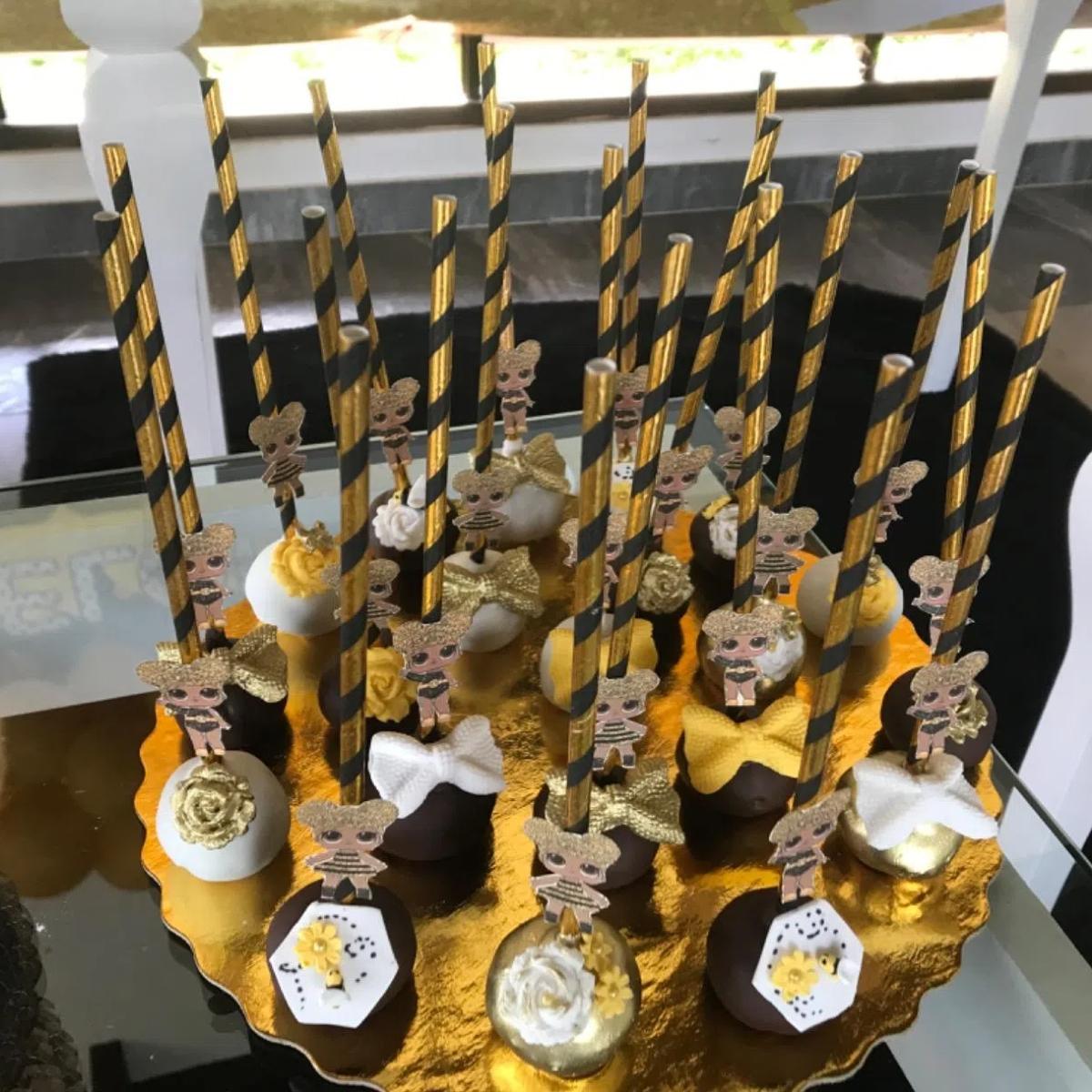 Elegant Striped mix Disposable Paper Straws, Gold Foil Crafted, Perfect for Birthdays Weddings Holidays, Cocktail Drink Accessories