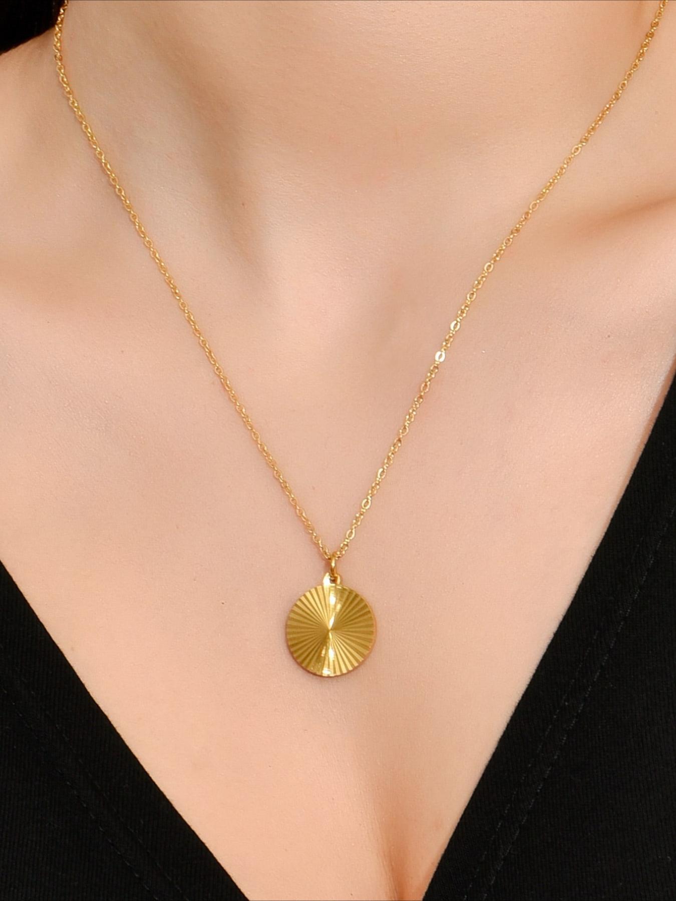 Vintage Radial Stainless Steel Round Brand Necklace with European and American Style, Niche Design, Neck Accessory, Versatile for Daily Use