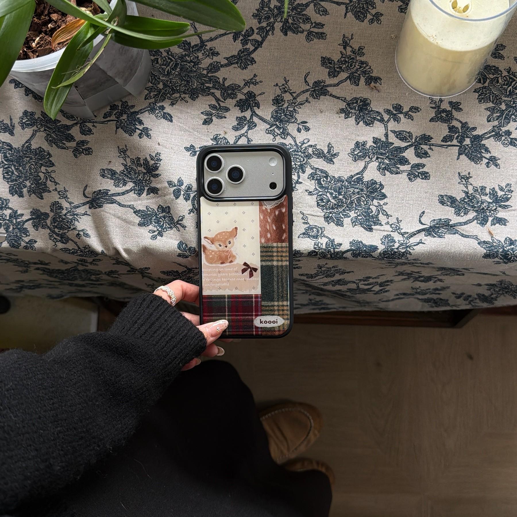 Creative Deer Patchwork Case for Apple iPhone 17 Pro Max, Fashionable Phone Cover, Border Grid Design, Stylish Mobile Protection