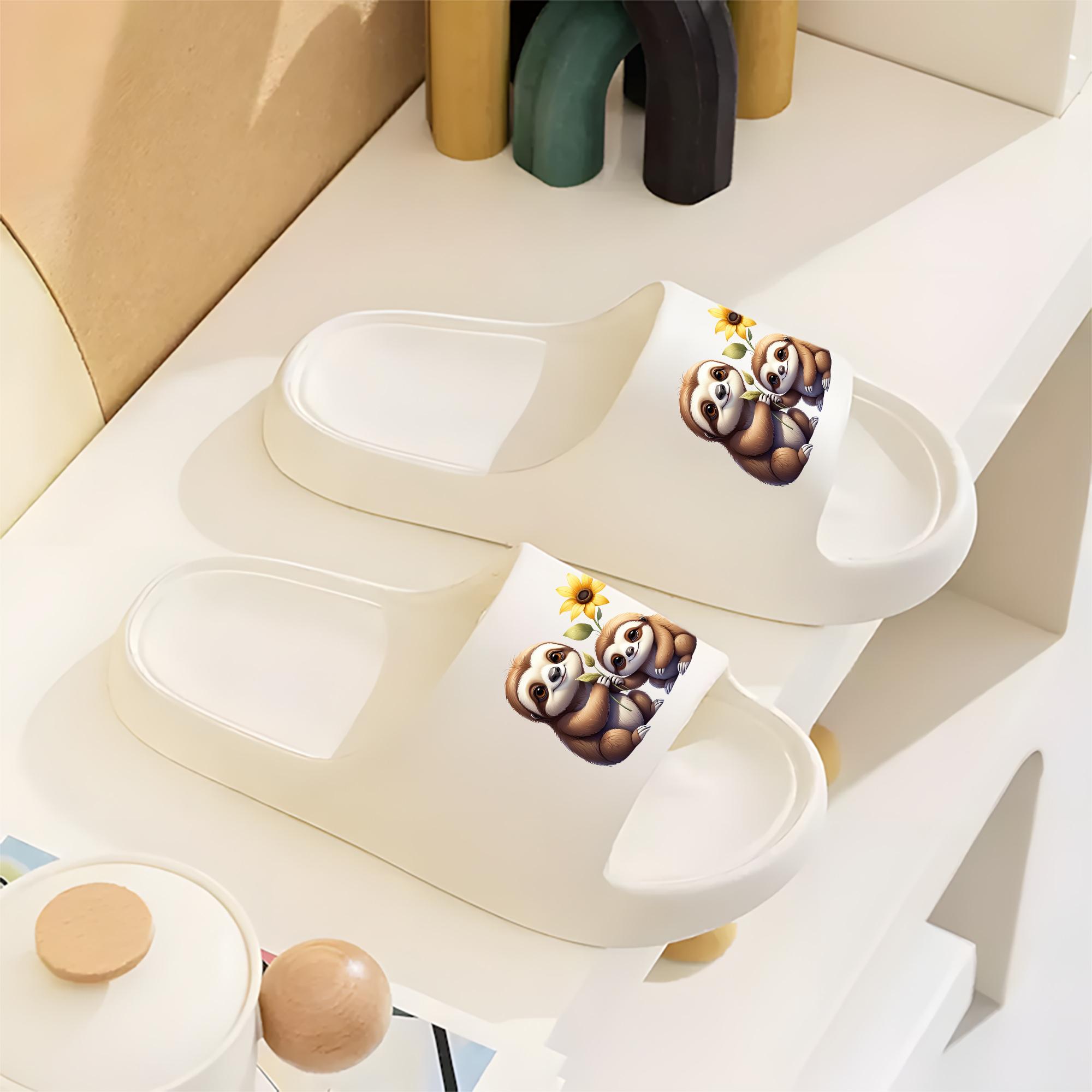 Cute Sloth Parent-child Printed Slippers, Soft-soled Slippers for Indoor and Outdoor Wear, Comfortable and Non-slip Slippers in Same Style for Adults and Children, Cute Animal Pattern Slippers Suit