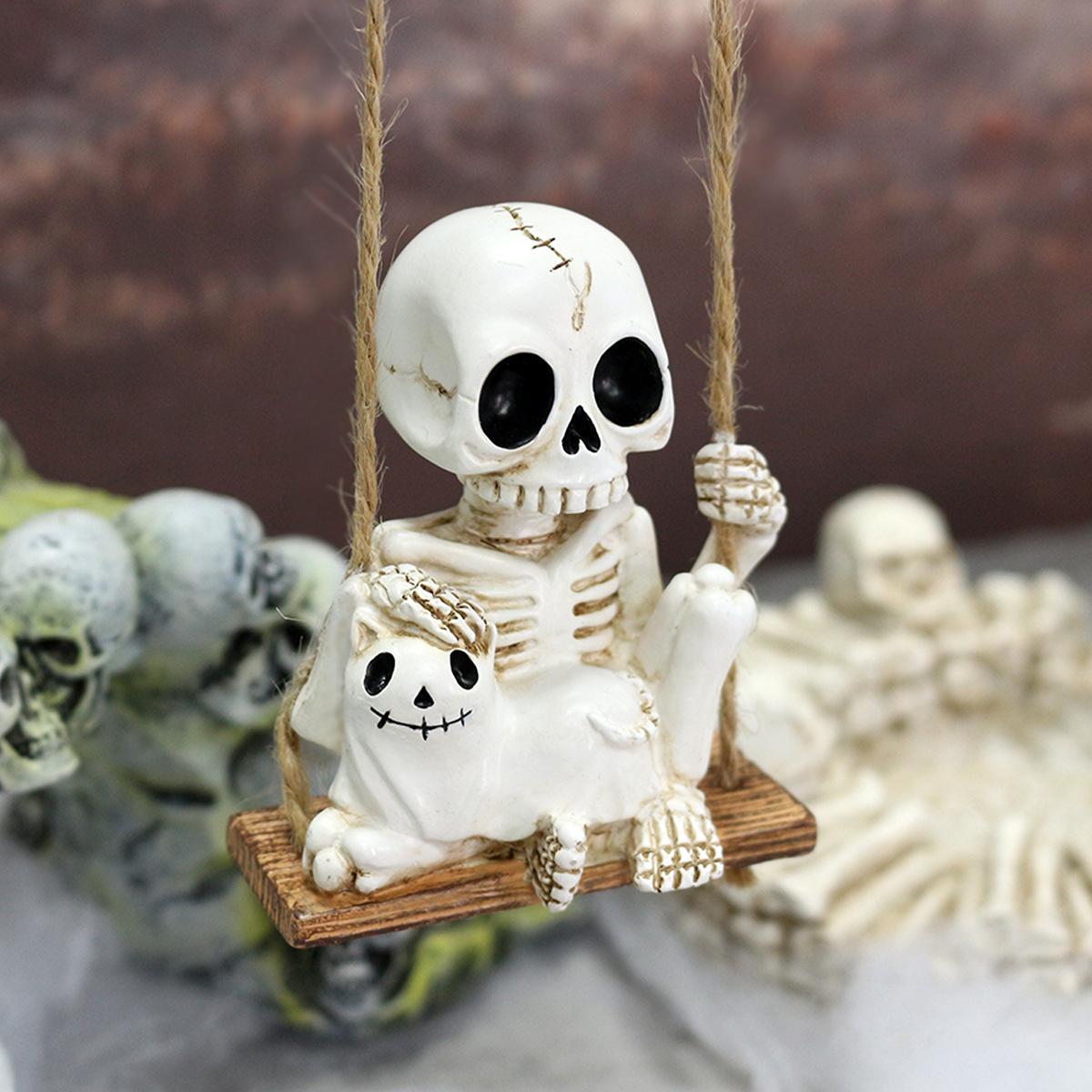 Outdoor Swing Skull Cat Ornament, Spring Garden Courtyard Hanging Skull Statue, Fun Small Skull Decor, Halloween Decoration