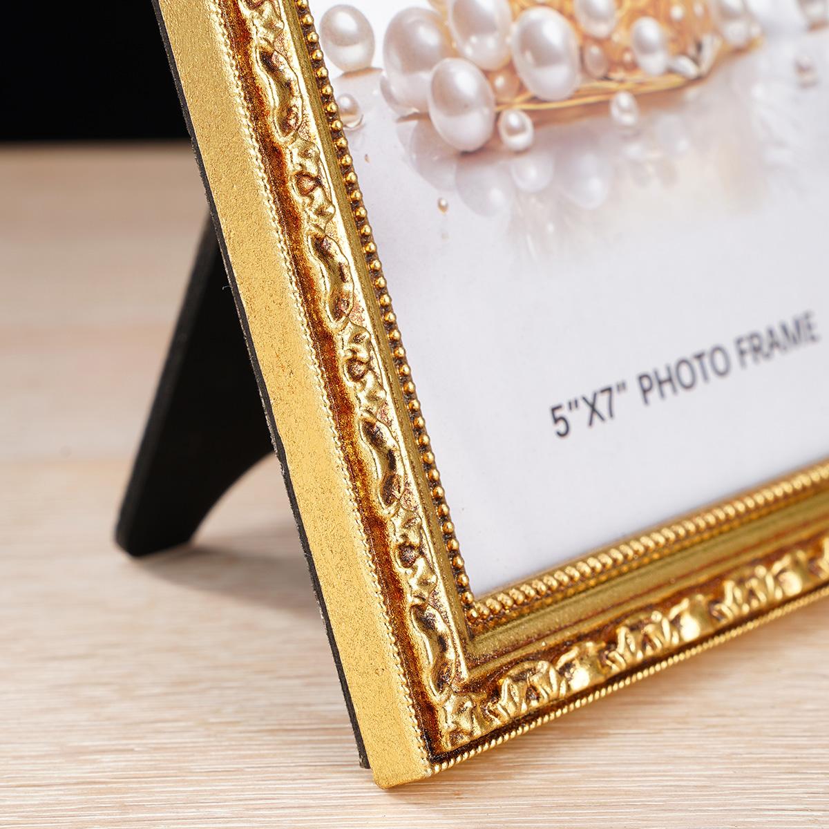 Elegant European Vintage Photo Frame, Detailed Frame, Versatile Horizontal & Vertical Use, Includes Random Inner Paper, Home Decor