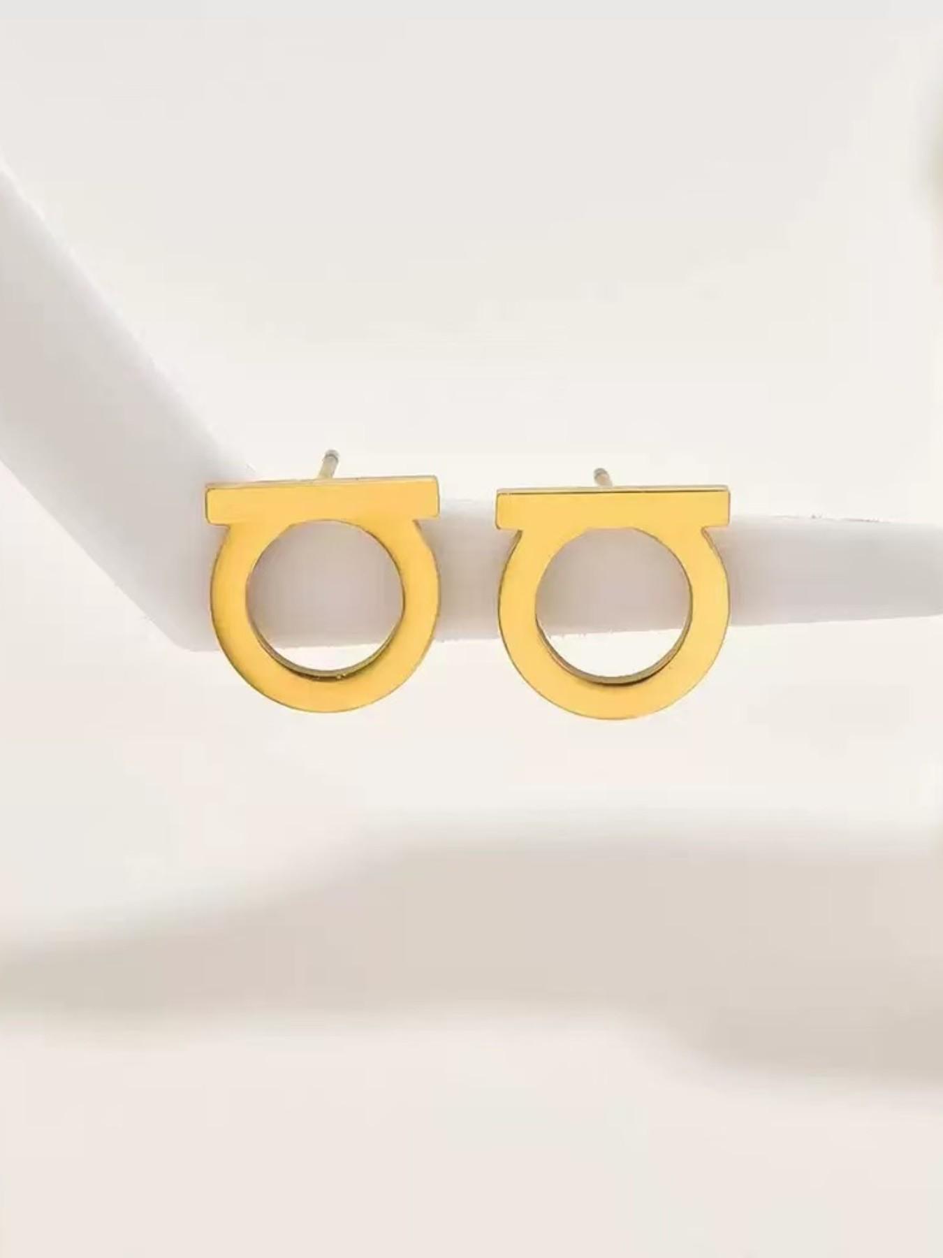Unique D-Shaped Letter Earrings, Fashionable Earrings, Multifunctional Fashion Jewelry, Cute Butterfly Design, Stainless Steel Chain, Wearable All Year Round