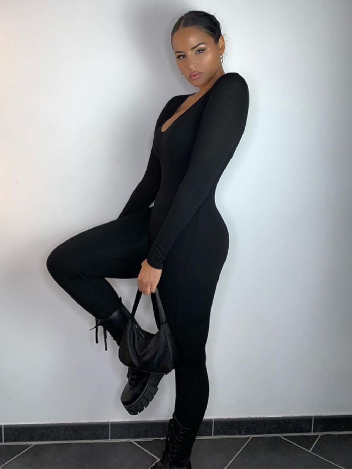 Body Shaping Black U Neck Long Sleeve Jumpsuit, Stretch Knit Wrap Figure Lines, Deep U Neck Modify Upper Body, Slim Long Leg Pants Extend Proportion, Curvy & Petite Friendly Design, Daily Walking Outfit, Party Styling, Simple All-Black Slimming One-Piece