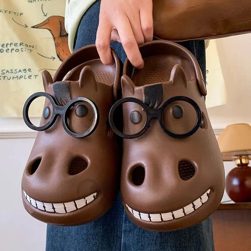 2026 New hot item Couple Funny Cartoon Clogs Women Summer  Sole Soft Platform Beach EVA Hole Shoes Woman Outdoor Slip On Anti Slip Sandals 45