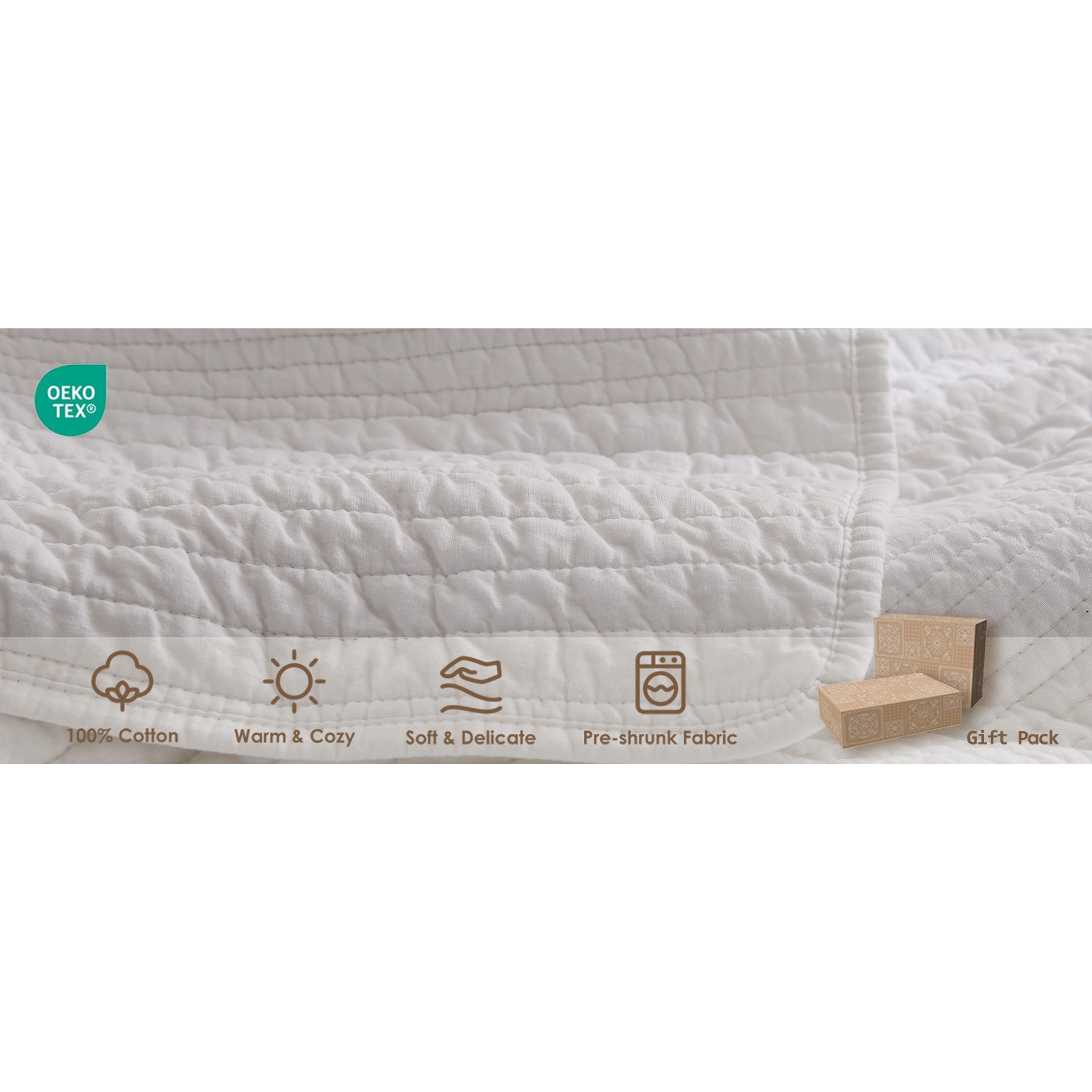 Queen Size 100% Cotton Striped White Bedding Set - Lightweight Crinkly Channel Pick Stitch Textured Bedspread, Shabby Chic Farmhouse Country Coverlet with 2 Shams for All Seasons