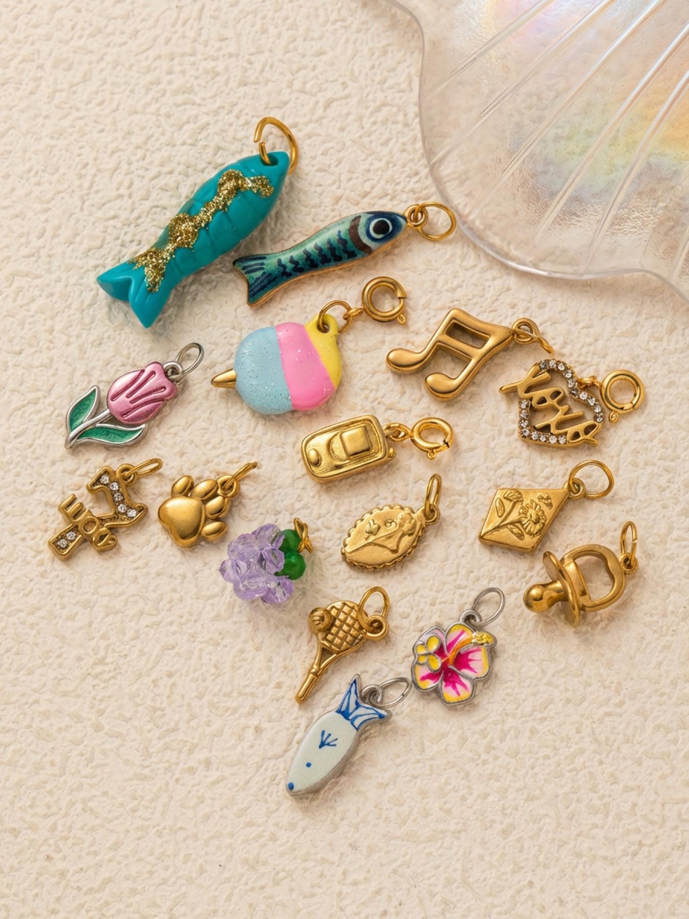 1PC Fashion Simple Bohemian Style Pendant, Love Dog Claw, Racet, Music Note, Flower, Cotton Candy, Fish, Pendant, Stainless Steel Plated 18K Gold, Suitable for DIY Fashion Accessories of Keychains, Bags, Jewelry