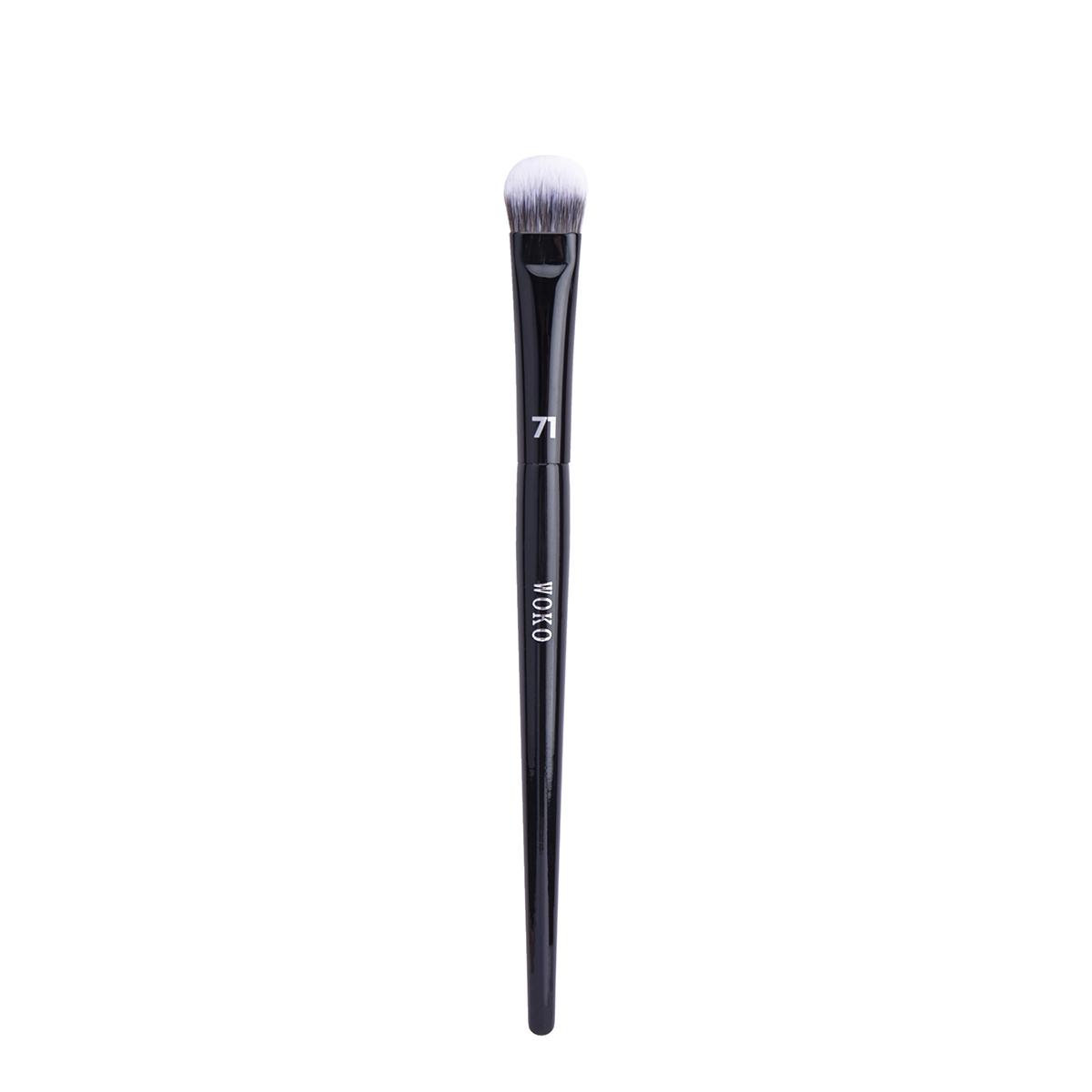 Pro71 Angled Concealer Brush, Buildable Coverage, Professional Concealer Blending, Liquid Cream Makeup Tool, Ideal for Precision Application