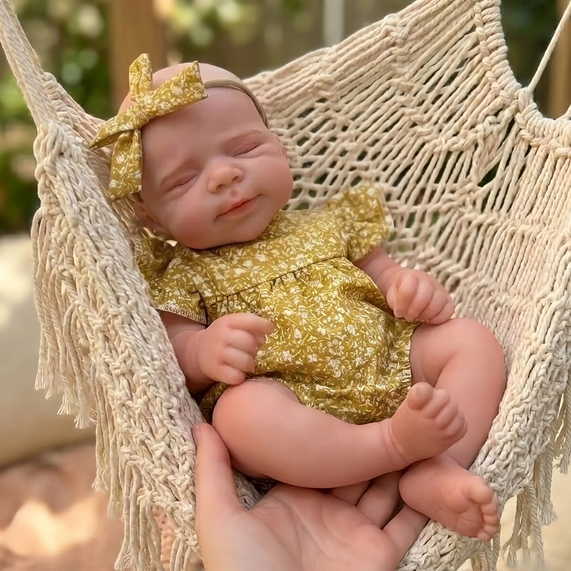 Cute 13-Inch Silicone Girl Doll, Hand-Painted, Mouth-Opening, Bath-Friendly, Perfect Gift for Kids' Holidays and Birthdays, Soft Dolls
